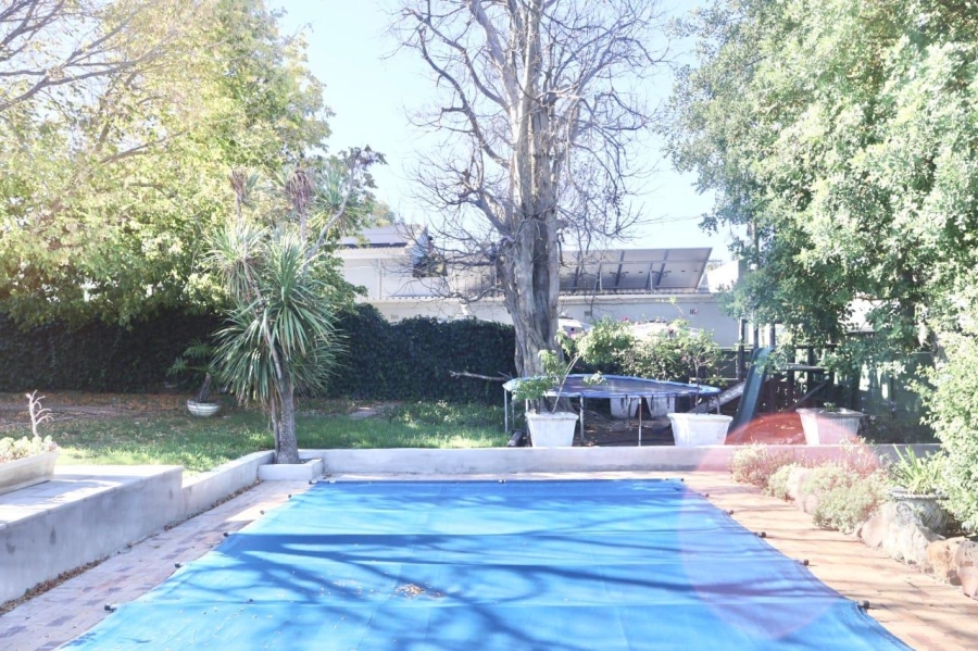 To Let 3 Bedroom Property for Rent in Loevenstein Western Cape